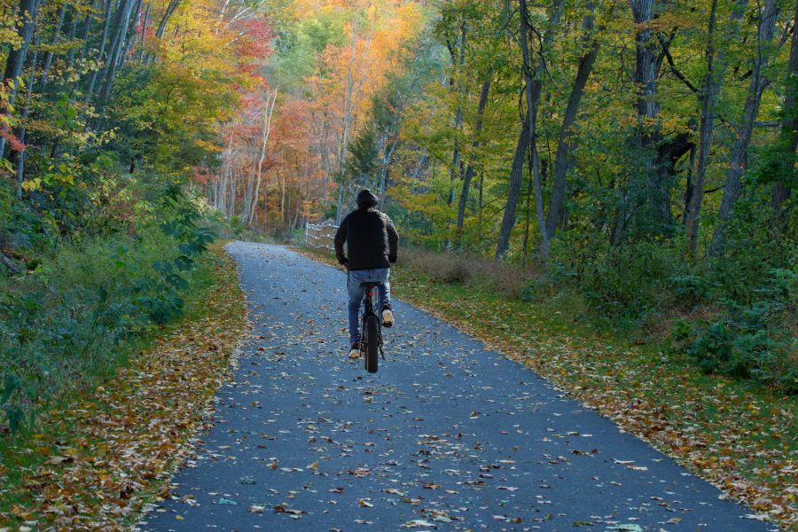 Man riding Emerald Ebike on Connecticut ebike trail