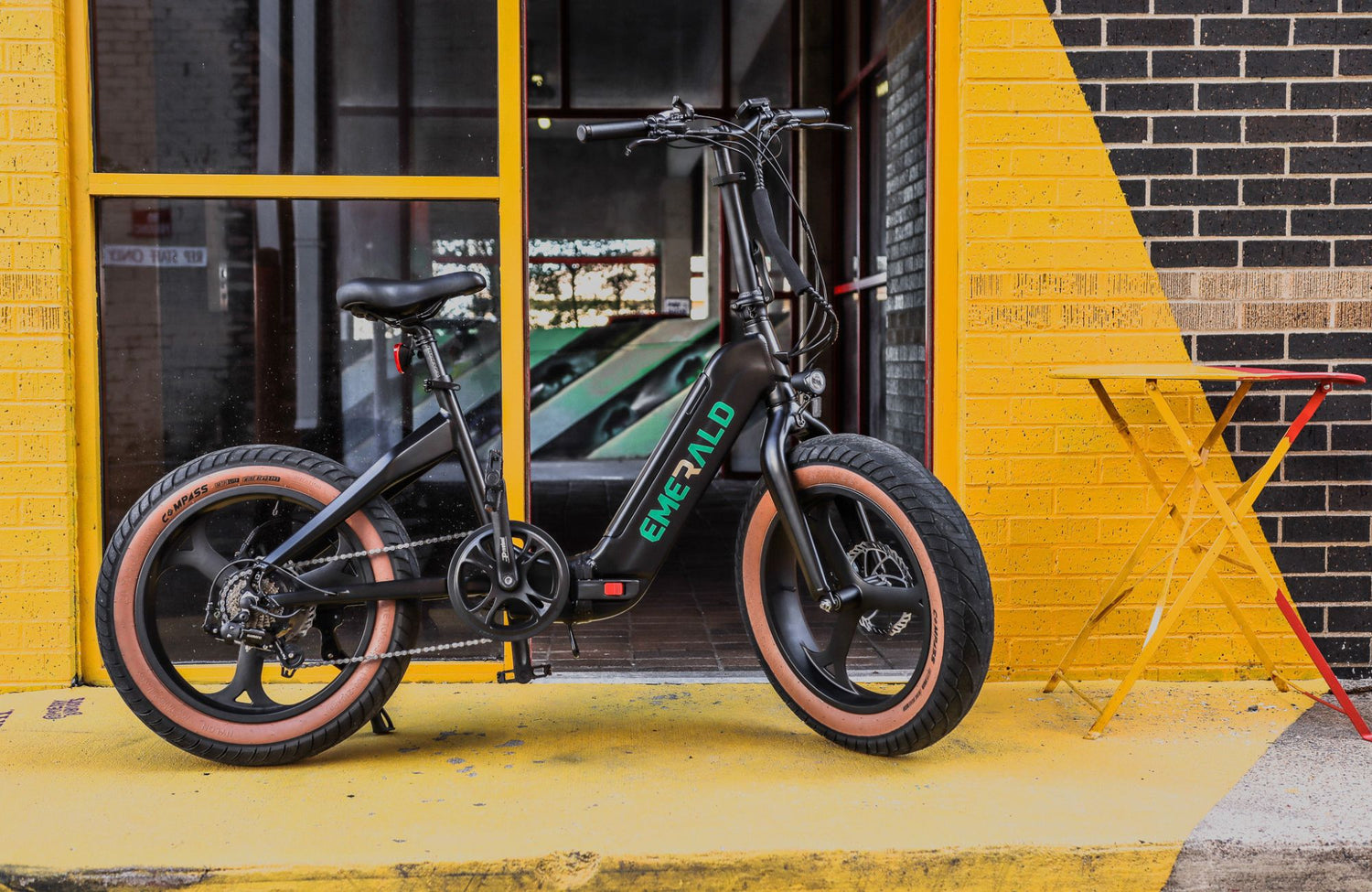 Up close view of the Emerald Ebike profile